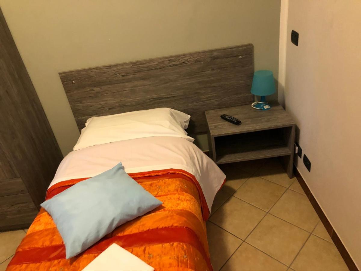 Il Gatto E La Volpe Hotel Avigliana Bagian luar foto